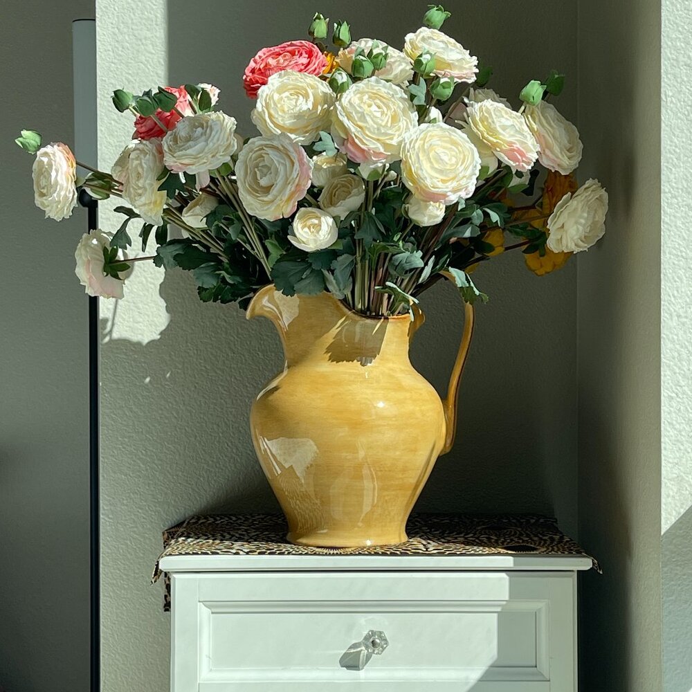 Large Orange Vase + 30PS Artificial Silk 5-Head Burnt Edge Layered Dew Lotus Flo